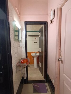 Bathroom in 1.5 BHK Apartment at Shubhashree Apartmaent Akurdi, Akurdi – for Rent
