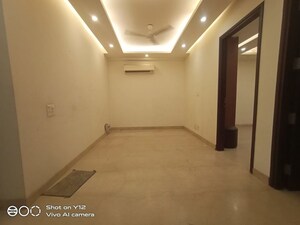 Room in 3 BHK Builder Floor at Greater Kailash I – for Rent