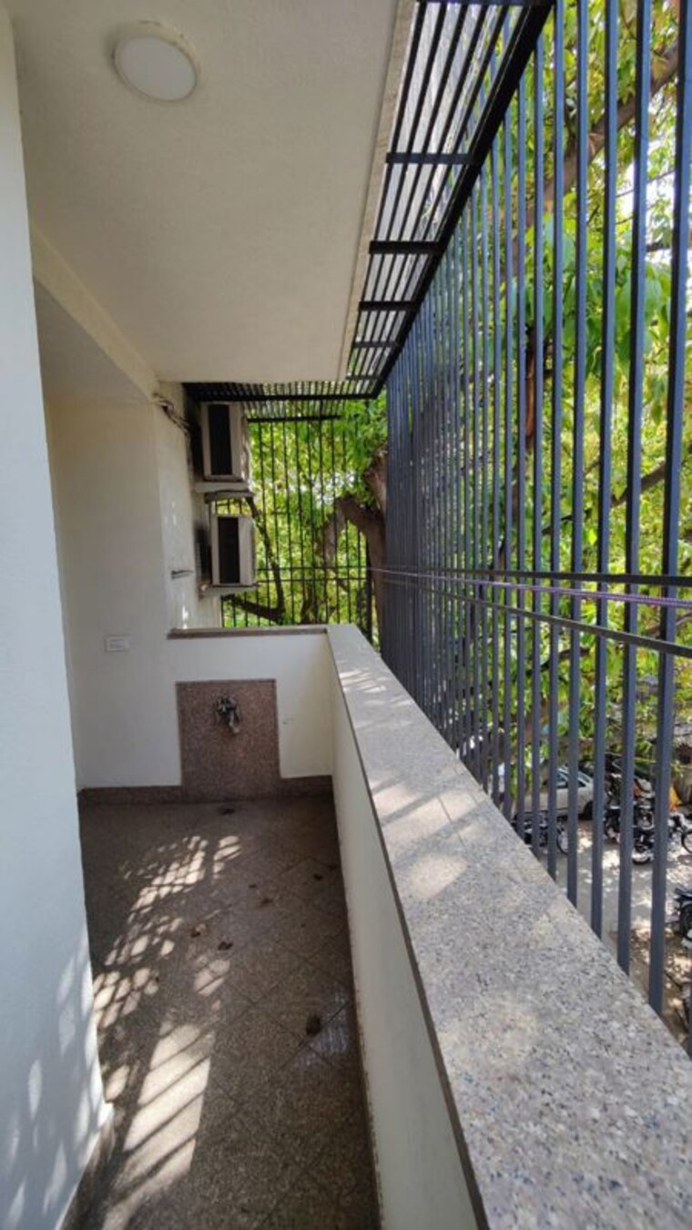 Balcony, navjeevan vihar 4 Bedroom 2500 Sq.Ft. Builder Floor In Navjeevan Vihar Delhi 10650262