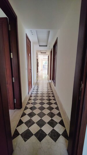 Building Lobby in 4 BHK Builder Floor at Navjeevan Vihar – for Rent