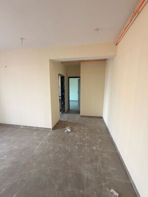 Room in 1 BHK Apartment at Siddha Sky, Sion – for Rent