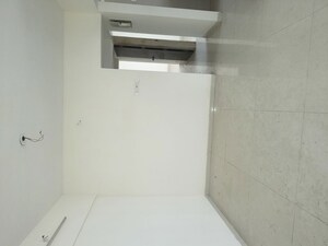 Furnished Amenities in 2 BHK Apartment at Unique Poonam Estate Cluster 2, Mira Road – for Rent