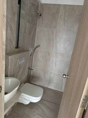 Bathroom in 1 BHK Apartment at Pant Nagar – for Rent