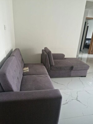 Living Room in 2 BHK Apartment at Ghatkopar East – for Rent