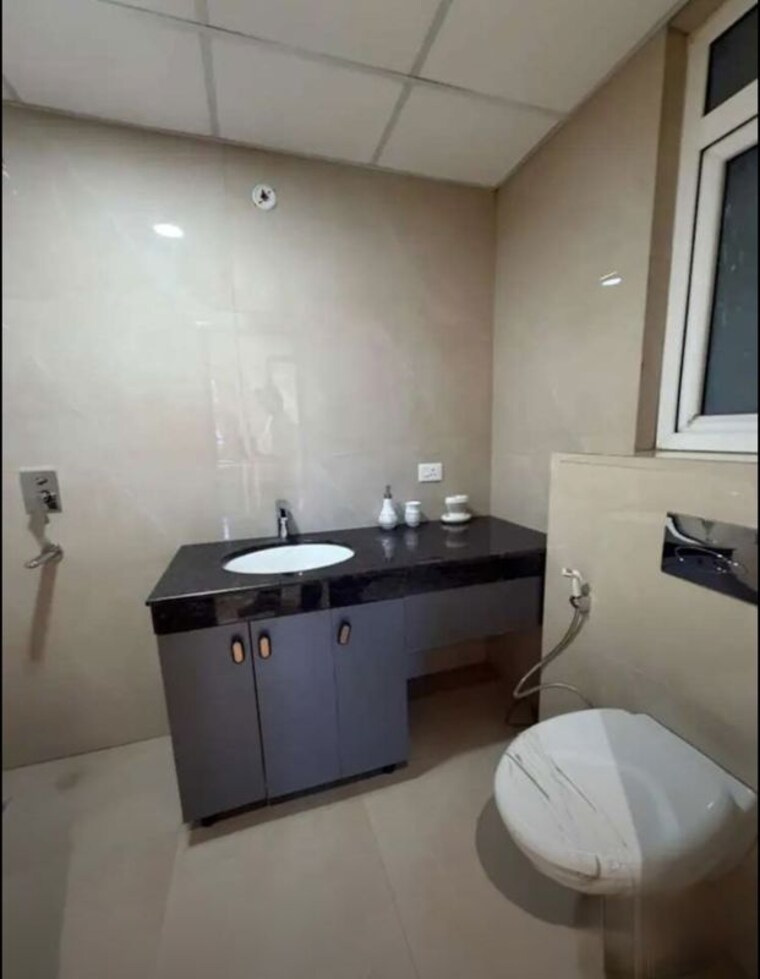 Attached Bathroom, muzaffar nagar ghusval 2 Bedroom 1054 Sq.Ft. Apartment In Muzaffar Nagar Ghusval Lucknow 10650333