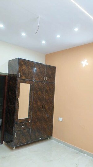Furnished Amenities in 3 BHK Independent House at Aman Vihar – for Rent