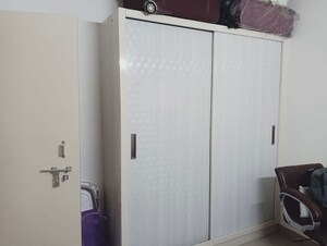 Room in 3 BHK Apartment at Conscient Habitat 78, Sector 78 – for Rent
