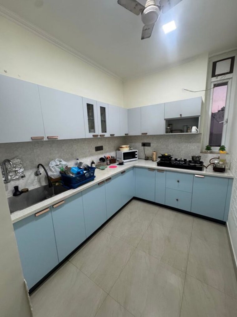 Kitchen, lajpat nagar 3 Bedroom 1800 Sq.Ft. Builder Floor In Lajpat Nagar Delhi 10650355