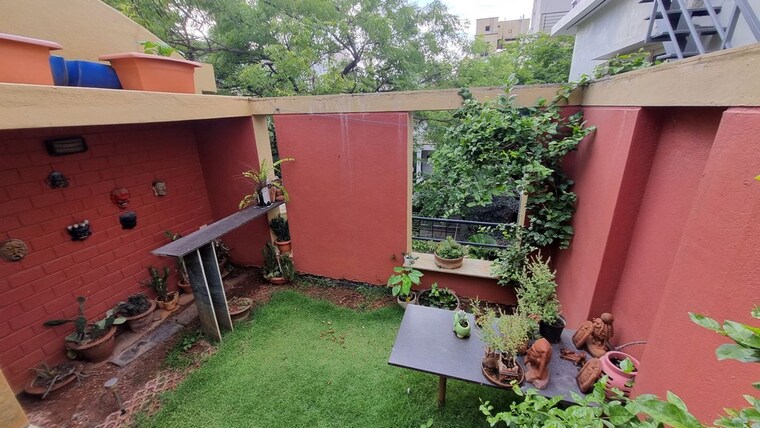 Balcony, vishwa vihar 3 Bedroom 1800 Sq.Ft. Independent House In Vishwa Vihar Bangalore 10650374
