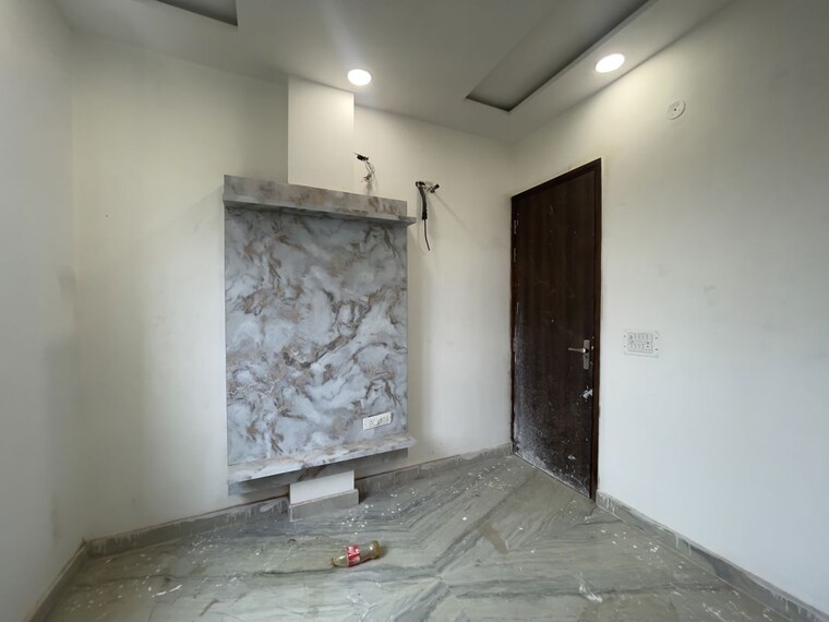 Room, rohini sector 25 2 Bedroom 500 Sq.Ft. Builder Floor In Rohini Sector 25 Delhi 10650385