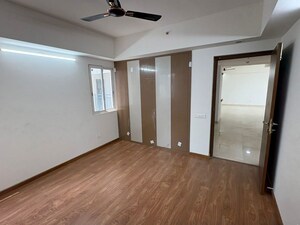 Room in 3 BHK Apartment at Godrej Air Sector 85, Sector 85 – for Rent