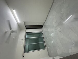 Master Bedroom in 2 BHK Apartment at Shiv Pearl Gardens, Malad West – for Rent