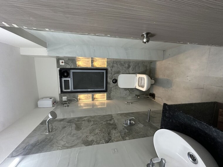 Bathroom, shiv-pearl-gardens 2 Bedroom 722 Sq.Ft. Apartment In Malad West Mumbai 10650400