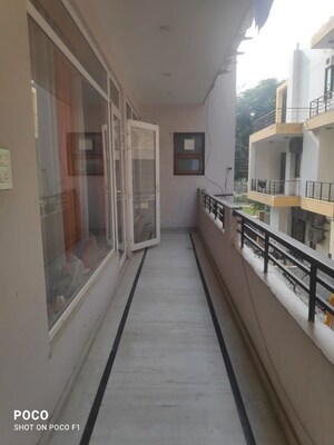 Balcony in  Pg at Sector 39 – for Rent