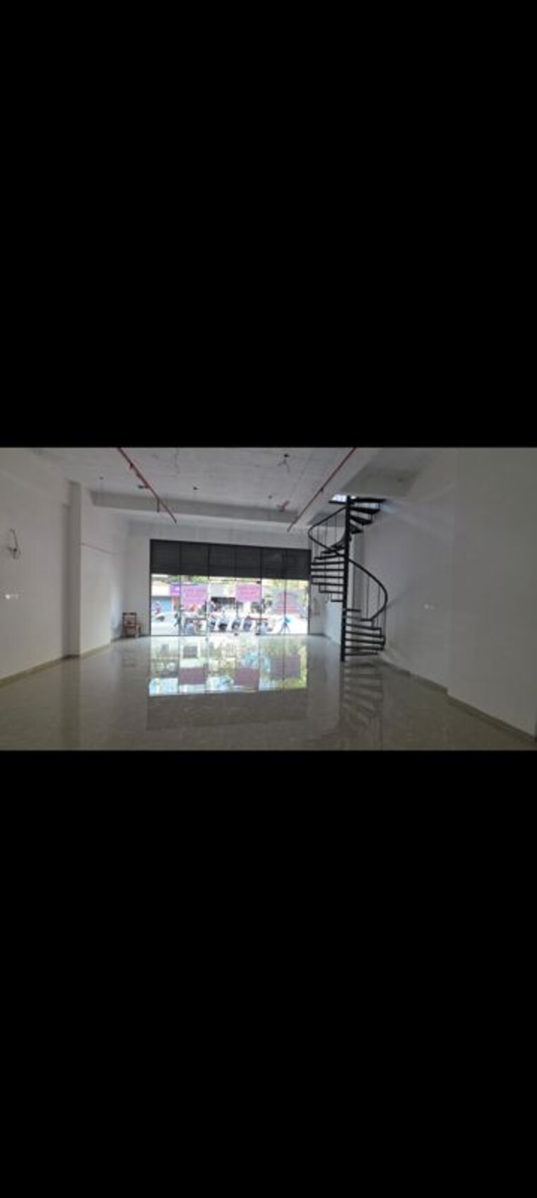 Room, eken-therese Commercial Showroom 1403 Sq.Ft. In Bandra West Mumbai 10650416