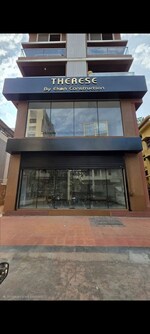 1403 Sq.Ft. Showroom in Eken Therese