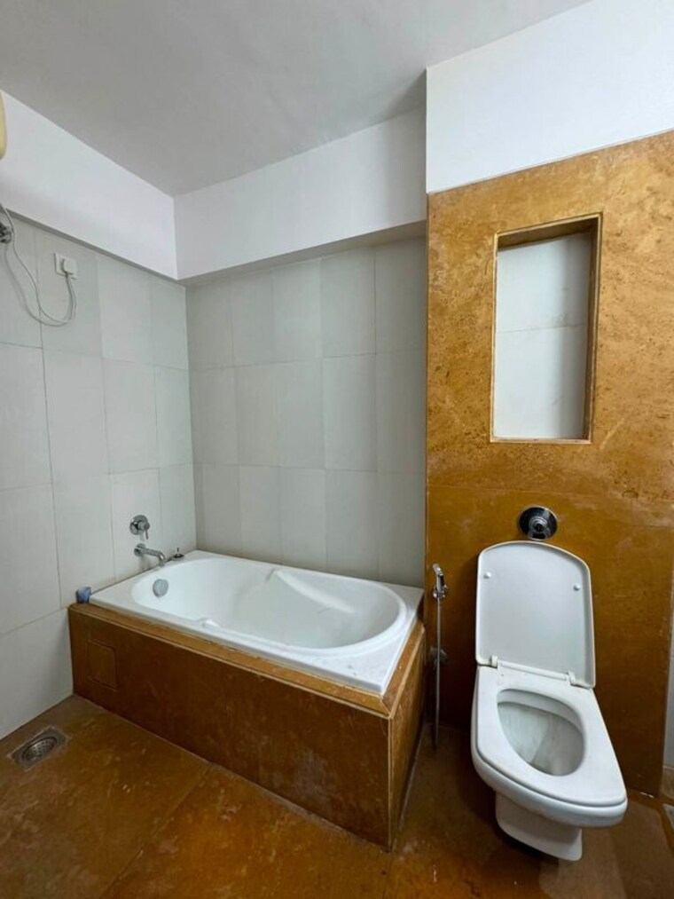 Bathroom, lodha-splendora 3 Bedroom 1124 Sq.Ft. Apartment In Ghodbunder Road Thane 10650436