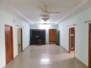Room in 3 BHK Apartment at Raunaq Homes, Rambagh Colony – for Sale