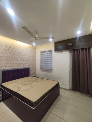 Bedroom in 3 BHK Apartment at Omaxe R2, Gomti Nagar – for Rent