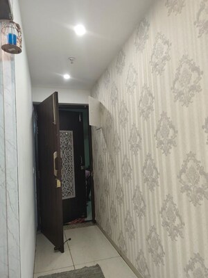 Bedroom in 3 BHK Apartment at Omaxe R2, Gomti Nagar – for Rent