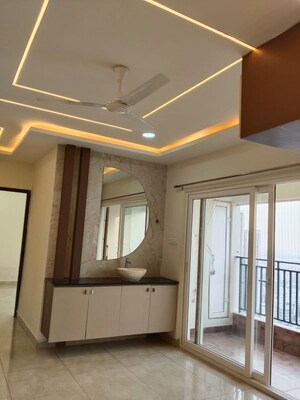 Room in 2 BHK Apartment at Candeur 40, Miyapur – for Rent
