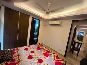 Furnished Amenities in 3 BHK Builder Floor at East Of Kailash – for Rent