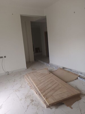 Room in 2 BHK Apartment at Manikonda – for Sale