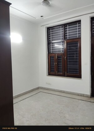 Room in 1 BHK Builder Floor at Sector 45 – for Rent