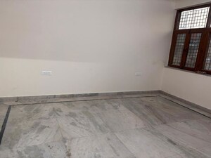 1.5 BHK Builder Floor For Rent in RWA Apartments Sector 50, Sector 50
