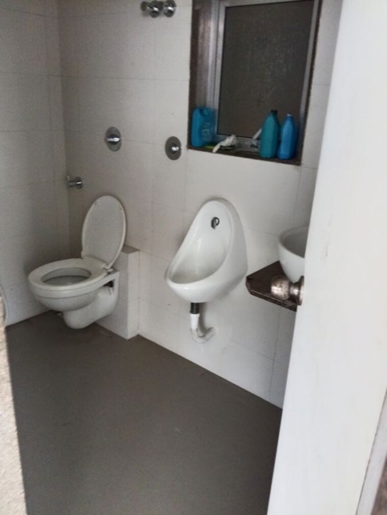 Bathroom, virar west Commercial Office Space 1000 Sq.Ft. In Virar West Palghar 10650483