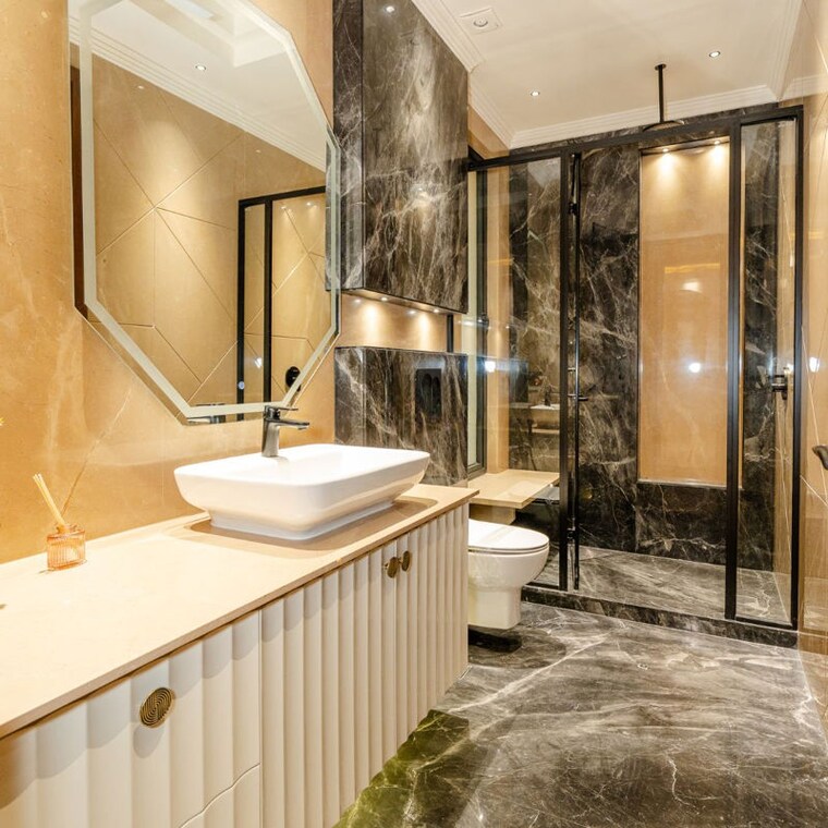 Washroom, greater kailash 4 Bedroom 3000 Sq.Ft. Builder Floor In Greater Kailash Delhi 10650497