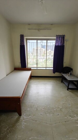 Room in 2.5 BHK Apartment at Hari Om Puram, Aundh – for Rent