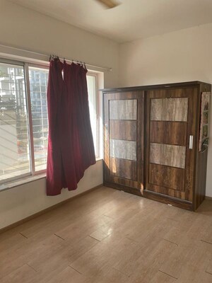 Room in 3.5 BHK Apartment at Pashankar Yin Yang, Kharadi – for Sale