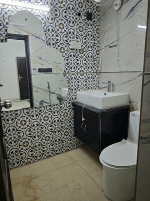 Team Area in 2 BHK Builder Floor at Kalkaji – for Sale