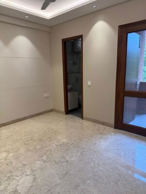 2 BHK Builder Floor For Sale in Kalkaji