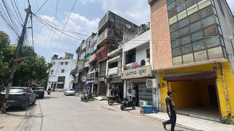 Exterior View, kalkaji Commercial Shop 750 Sq.Ft. In Kalkaji Delhi 10650529