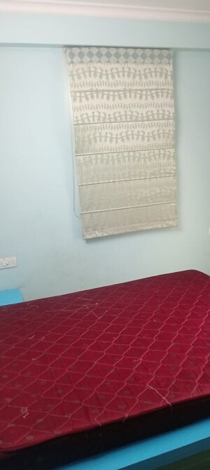 Room in 3 BHK Apartment at Ganesh Nagar – for Rent