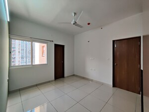 Room in 3 BHK Apartment at Prestige Finsbury Park Regent, Bagaluru – for Rent