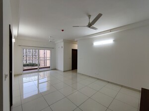 Room in 3 BHK Apartment at Prestige Finsbury Park Regent, Bagaluru – for Rent