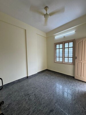 Room in 4 BHK Independent House at Sapthagiri Apartments Basaveshvara Nagar, Basaveshwara Nagar – for Sale