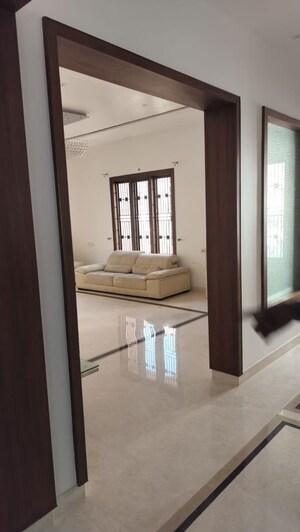 Room in 4 BHK Independent House at Sadashiva Nagar – for Rent