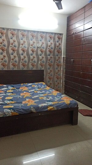 2 BHK Apartment For Rent in Romell Diva, Malad West