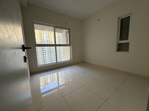 Room in 2 BHK Apartment at Godrej Park Ridge, Manjari – for Rent