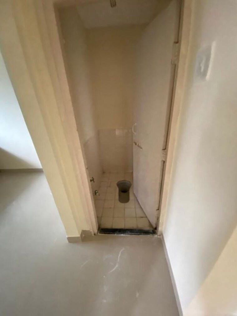 Bathroom, vanaz-corner 1 Bedroom 539 Sq.Ft. Apartment In Kothrud Pune 10650608