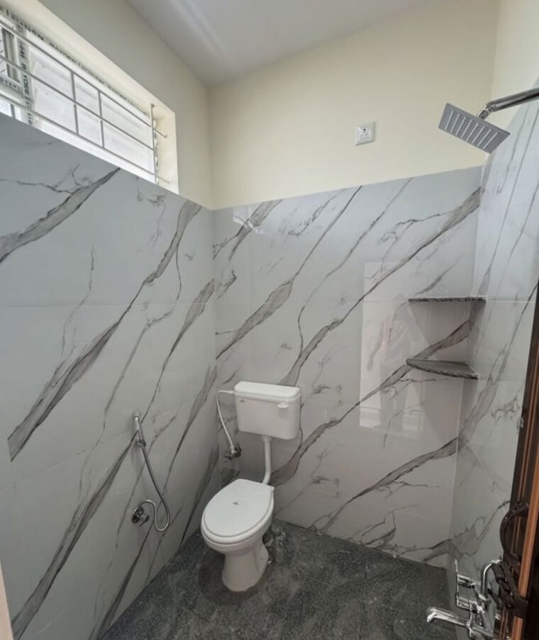 Bathroom, radius-uptown-chembur 2 Bedroom 700 Sq.Ft. Apartment In Chembur Mumbai 10650617