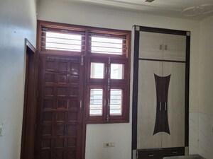 Room in 3 BHK Builder Floor at Sector 47 – for Rent