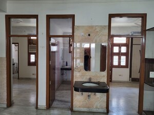 Living Room in 3 BHK Builder Floor at Sector 47 – for Rent