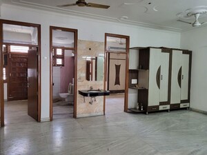 Living Room in 3 BHK Builder Floor at Sector 47 – for Rent