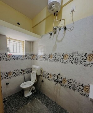 Bathroom in 1 BHK Apartment at Shah Industrial Estate Chembur, Chembur – for Sale