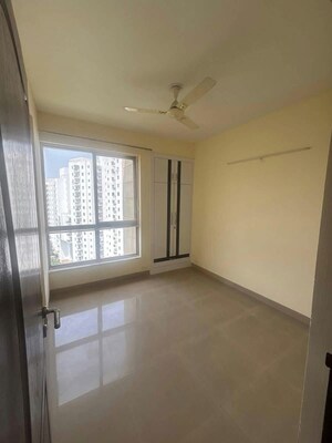 2 BHK Apartment For Rent in Unitech Uniworld Gardens, Sector 47